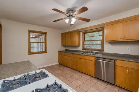 1511 Beaver Avenue Mankato MN 56001
