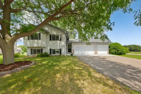 2206 W Hill Street Faribault MN 55021