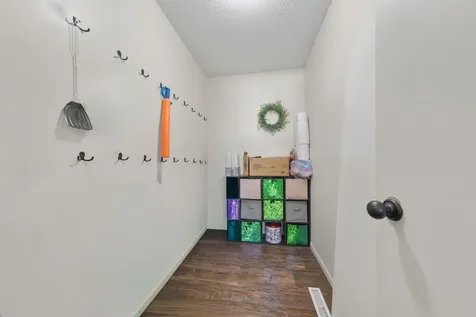 2206 W Hill Street Faribault MN 55021