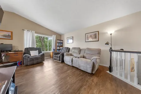 2206 W Hill Street Faribault MN 55021