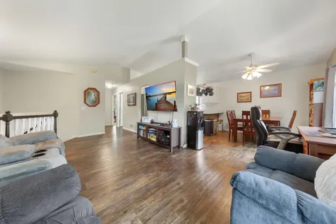 2206 W Hill Street Faribault MN 55021