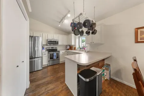 2206 W Hill Street Faribault MN 55021