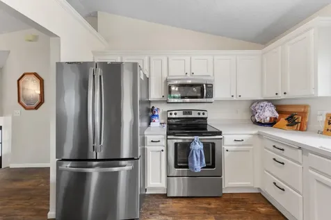 2206 W Hill Street Faribault MN 55021