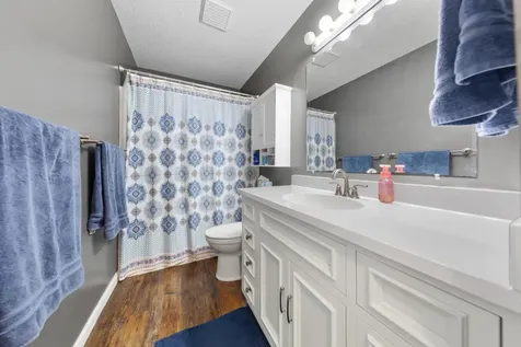 2206 W Hill Street Faribault MN 55021