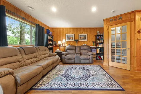 2206 W Hill Street Faribault MN 55021