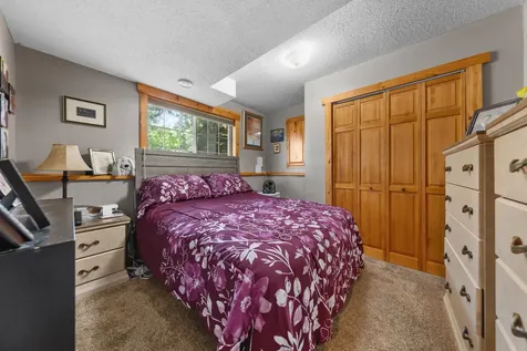 2206 W Hill Street Faribault MN 55021
