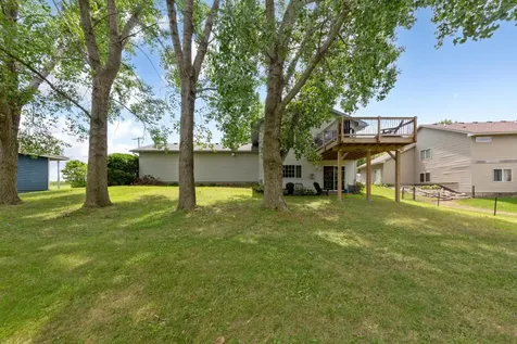 2206 W Hill Street Faribault MN 55021