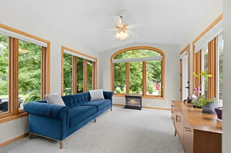 10359 Huntington Drive Eden Prairie MN 55347