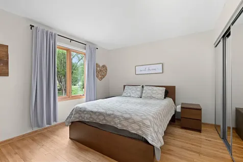 10359 Huntington Drive Eden Prairie MN 55347