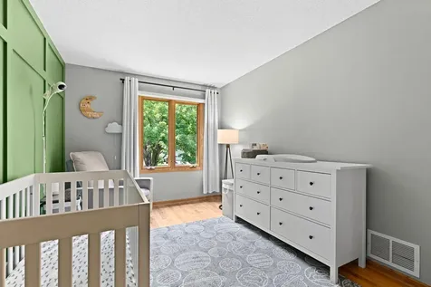 10359 Huntington Drive Eden Prairie MN 55347