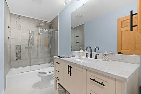 10359 Huntington Drive Eden Prairie MN 55347