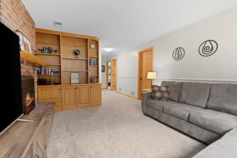 10359 Huntington Drive Eden Prairie MN 55347