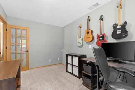 10359 Huntington Drive Eden Prairie MN 55347