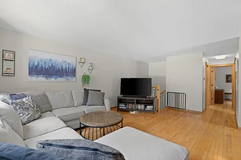 10359 Huntington Drive Eden Prairie MN 55347
