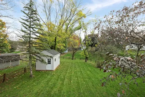 10359 Huntington Drive Eden Prairie MN 55347