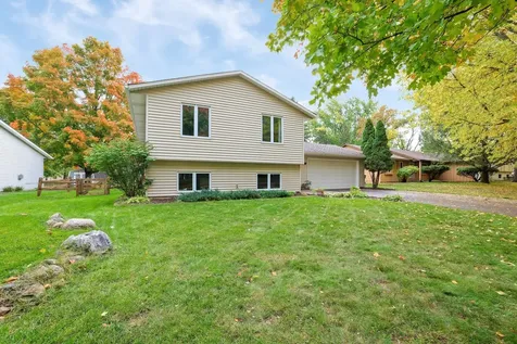 10359 Huntington Drive Eden Prairie MN 55347