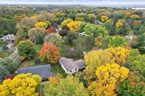 10359 Huntington Drive Eden Prairie MN 55347