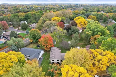 10359 Huntington Drive Eden Prairie MN 55347