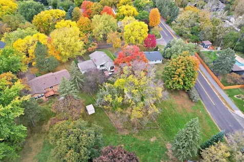 10359 Huntington Drive Eden Prairie MN 55347