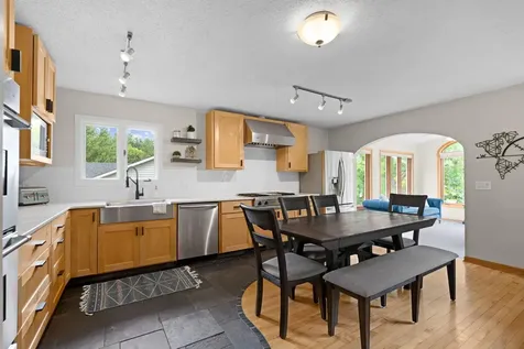 10359 Huntington Drive Eden Prairie MN 55347