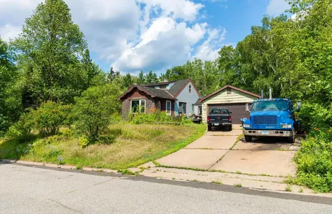 29 Cuyuna Drive Virginia MN 55792