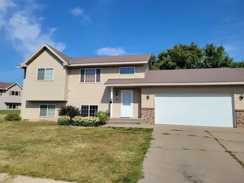 316 Jefferson Lane Saint Joseph MN 56374