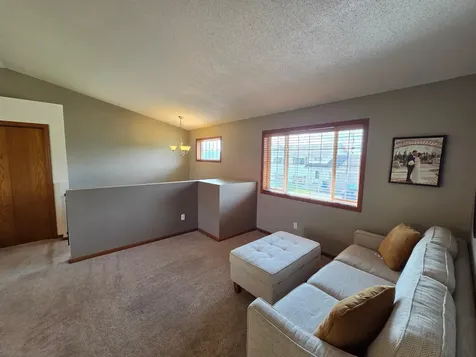 316 Jefferson Lane Saint Joseph MN 56374