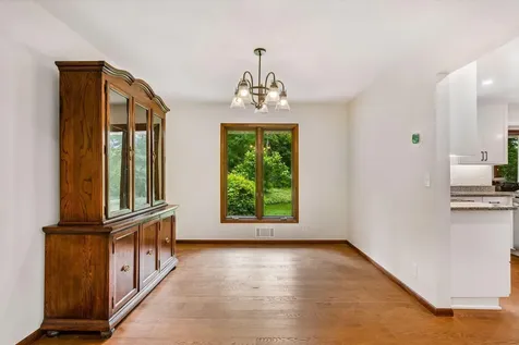1086 Carlton Drive Shoreview MN 55126