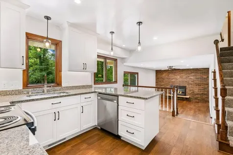 1086 Carlton Drive Shoreview MN 55126