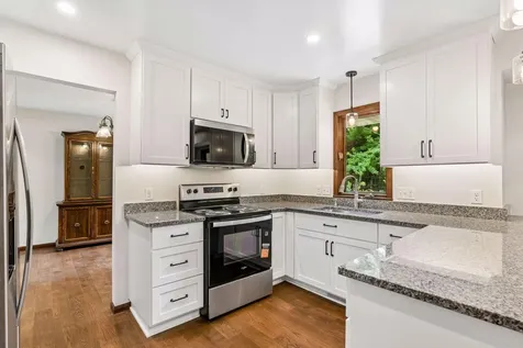 1086 Carlton Drive Shoreview MN 55126