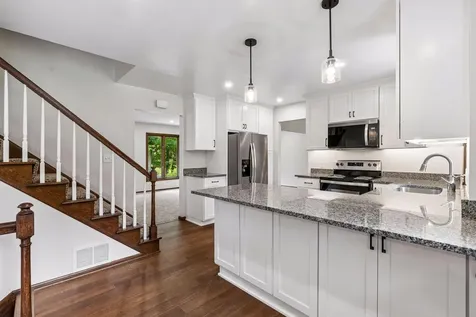 1086 Carlton Drive Shoreview MN 55126