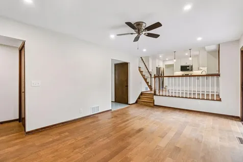 1086 Carlton Drive Shoreview MN 55126