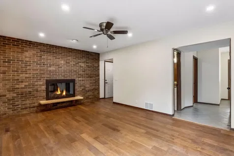 1086 Carlton Drive Shoreview MN 55126