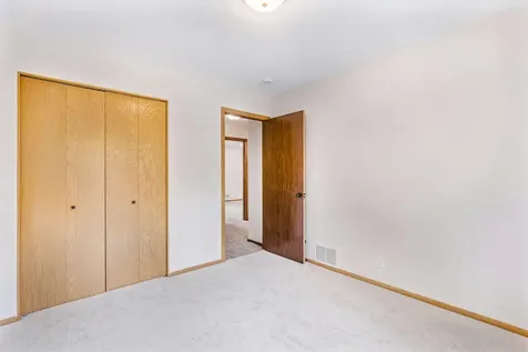 1086 Carlton Drive Shoreview MN 55126