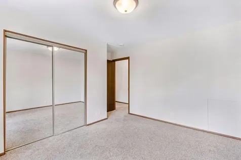 1086 Carlton Drive Shoreview MN 55126