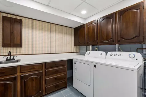 1086 Carlton Drive Shoreview MN 55126