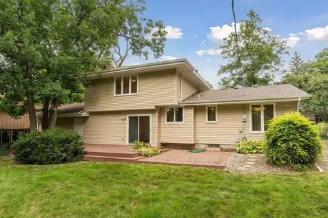 1086 Carlton Drive Shoreview MN 55126