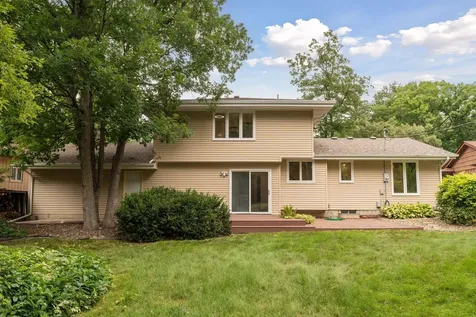 1086 Carlton Drive Shoreview MN 55126