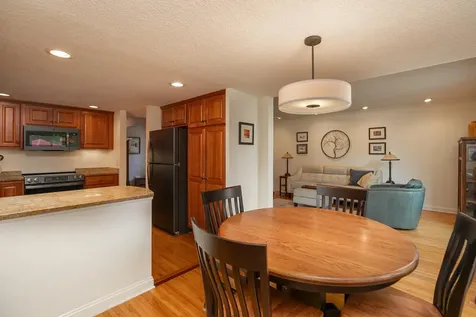 2016 Southfield Court SW Rochester MN 55902