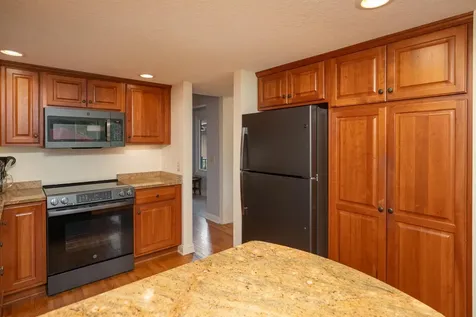 2016 Southfield Court SW Rochester MN 55902