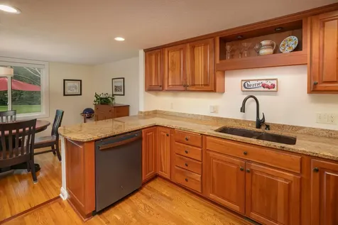 2016 Southfield Court SW Rochester MN 55902