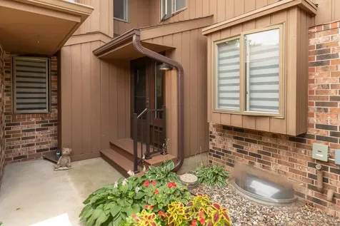 2016 Southfield Court SW Rochester MN 55902