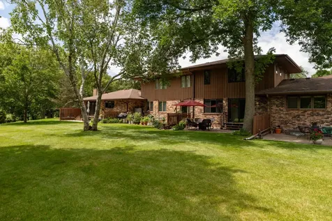 2016 Southfield Court SW Rochester MN 55902