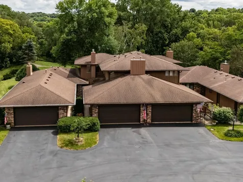 2016 Southfield Court SW Rochester MN 55902