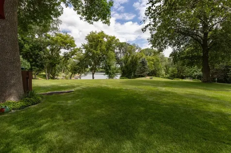 2016 Southfield Court SW Rochester MN 55902