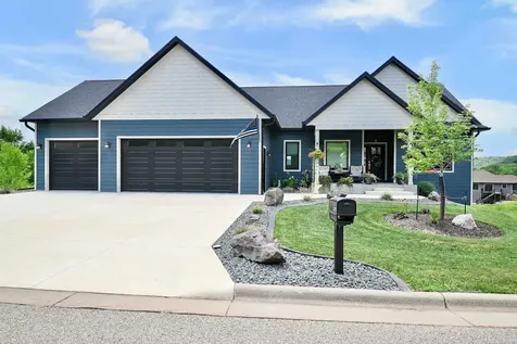166 Rimrock Road Rollingstone MN 55969