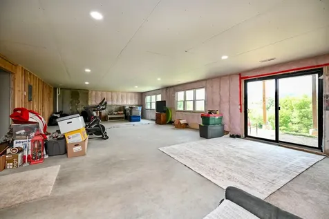 166 Rimrock Road Rollingstone MN 55969