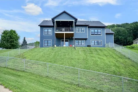 166 Rimrock Road Rollingstone MN 55969