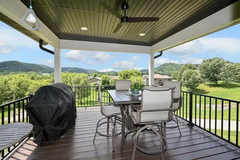 166 Rimrock Road Rollingstone MN 55969