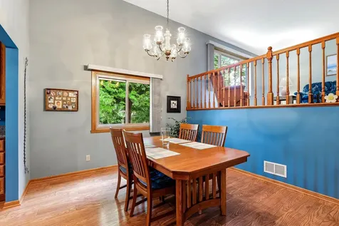 4261 Dunrovin Lane Eagan MN 55123